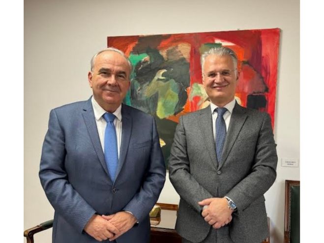 &Mu;&epsilon; &tau;&omicron;&nu; &Upsilon;&pi;&omicron;&upsilon;&rho;&gamma;ό &Epsilon;&theta;&nu;&iota;&kappa;ή&sigmaf; &Omicron;&iota;&kappa;&omicron;&nu;&omicron;&mu;ί&alpha;&sigmaf; &sigma;&upsilon;&nu;&alpha;&nu;&tau;ή&theta;&eta;&kappa;&epsilon; &omicron; &Pi;&tau;&omega;&chi;ό&sigmaf;