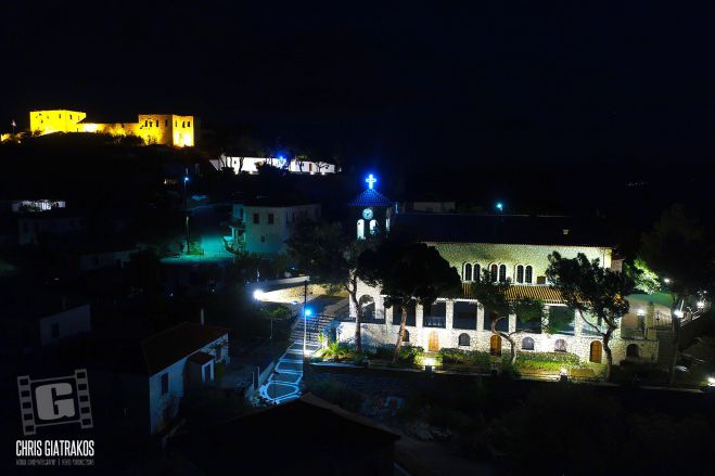 Το Παράλιο Άστρος ... by night!