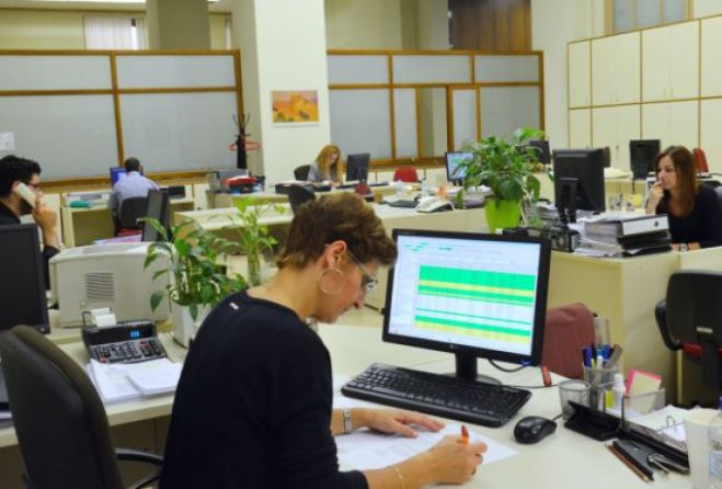 &Alpha;&pi;ό&phi;&alpha;&sigma;&eta;-&sigma;&tau;&alpha;&theta;&mu;ό&sigmaf; &gamma;&iota;&alpha; &tau;&omicron; &Delta;&eta;&mu;ό&sigma;&iota;&omicron; | &Delta;&iota;ά&lambda;&epsilon;&iota;&mu;&mu;&alpha; 15 &lambda;&epsilon;&pi;&tau;ώ&nu; &gamma;&iota;&alpha; &kappa;ά&theta;&epsilon; &delta;ί&omega;&rho;&omicron; &mu;&pi;&rho;&omicron;&sigma;&tau;ά &alpha;&pi;ό &upsilon;&pi;&omicron;&lambda;&omicron;&gamma;&iota;&sigma;&tau;ή