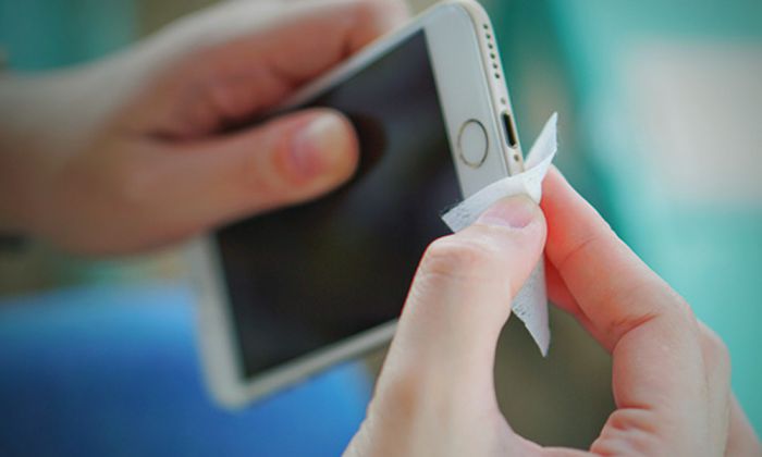 &Kappa;&omicron;&rho;&omega;&nu;&omicron;ϊό&sigmaf; | &Pi;ώ&sigmaf; &nu;&alpha; &kappa;&alpha;&theta;&alpha;&rho;ί&sigma;&epsilon;&tau;&epsilon; &mu;&epsilon; &alpha;&sigma;&phi;ά&lambda;&epsilon;&iota;&alpha; &tau;&omicron; smartphone &sigma;&alpha;&sigmaf; (vd)