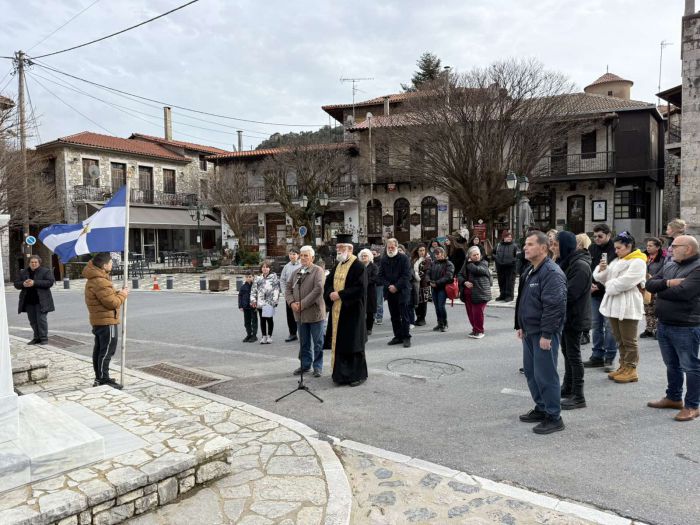 &Eta; &Sigma;&tau;&epsilon;&mu;&nu;ί&tau;&sigma;&alpha; &tau;ί&mu;&eta;&sigma;&epsilon; &tau;&eta; &mu;&nu;ή&mu;&eta; &tau;&omicron;&upsilon; &Theta;&epsilon;ό&delta;&omega;&rho;&omicron;&upsilon; &Kappa;&omicron;&lambda;&omicron;&kappa;&omicron;&tau;&rho;ώ&nu;&eta;, &tau;&omicron;&upsilon; &Gamma;έ&rho;&omicron;&upsilon; &tau;&omicron;&upsilon; &Mu;&omicron;&rho;&iota;ά (&epsilon;&iota;&kappa;ό&nu;&epsilon;&sigmaf;)
