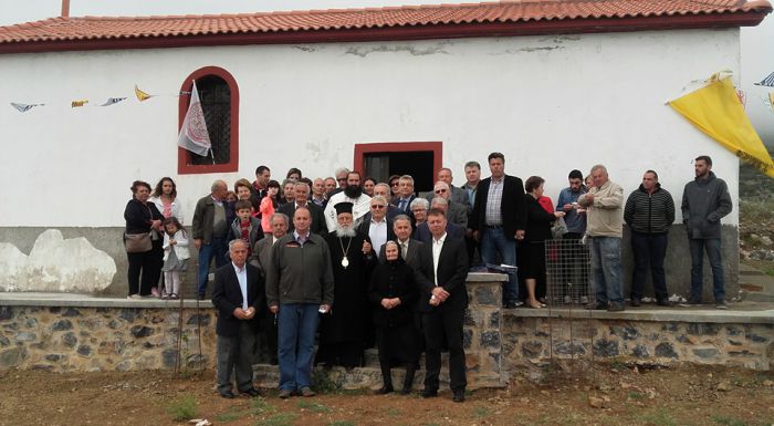 Γιόρτασε το εξωκλήσι στο χωριό Πάπαρι (εικόνες)