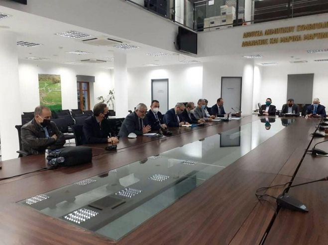 &Sigma;&tau;&eta;&nu; &Mu;&epsilon;&gamma;&alpha;&lambda;ό&pi;&omicron;&lambda;&eta; &omicron; &Pi;&alpha;&pi;&alpha;&theta;&alpha;&nu;ά&sigma;&eta;&sigmaf; | &Sigma;&tau;&omicron; &epsilon;&pi;ί&kappa;&epsilon;&nu;&tau;&rho;&omicron; &tau;&alpha; &delta;&iota;&alpha;&kappa;&rho;&iota;&tau;ά &kappa;ί&nu;&eta;&tau;&rho;&alpha; &gamma;&iota;&alpha; &epsilon;&pi;&epsilon;&nu;&delta;ύ&sigma;&epsilon;&iota;&sigmaf;, &phi;&upsilon;&lambda;&alpha;&kappa;έ&sigmaf;, &epsilon;&kappa;&theta;&epsilon;&sigma;&iota;&alpha;&kappa;ό &kappa;έ&nu;&tau;&rho;&omicron; &kappa;&alpha;&iota; &epsilon;&pi;&iota;&chi;&epsilon;&iota;&rho;&eta;&mu;&alpha;&tau;&iota;&kappa;ό &pi;ά&rho;&kappa;&omicron;