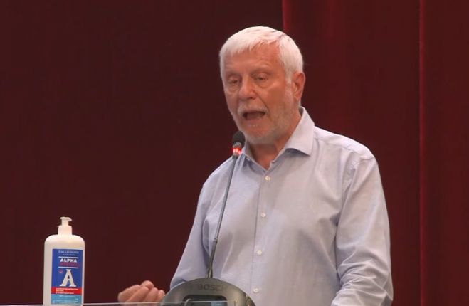 &Tau;&alpha;&tau;&omicron;ύ&lambda;&eta;&sigmaf;: "&Tau;&omicron; &theta;έ&mu;&alpha; &tau;&omicron;&upsilon; &kappa;&omicron;&rho;&iota;&omicron;ύ &sigma;&tau;&eta;&nu; &Pi;&epsilon;&lambda;&omicron;&pi;ό&nu;&nu;&eta;&sigma;&omicron; έ&sigma;&tau;&eta;&sigma;&epsilon; &tau;&omicron; &gamma;&rho;&alpha;&phi;&epsilon;ί&omicron; &Mu;&eta;&tau;&sigma;&omicron;&tau;ά&kappa;&eta;"
