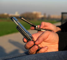 Μάς παρακολουθούν από παντού! 33χρονος πουλούσε λογισμικό για την υποκλοπή συνομιλιών, μέσω smartphones!