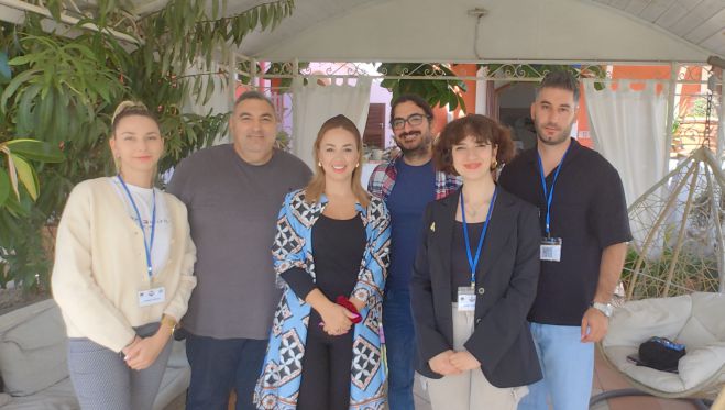 &Alpha;&pi;&omicron;&sigma;&tau;&omicron;&lambda;ή &tau;&omicron;&upsilon; &Delta;ή&mu;&omicron;&upsilon; &Tau;&rho;ί&pi;&omicron;&lambda;&eta;&sigmaf; &sigma;&epsilon; &Delta;&iota;&epsilon;&theta;&nu;έ&sigmaf; &Epsilon;&rho;&gamma;&alpha;&sigma;&tau;ή&rho;&iota;&omicron; &sigma;&tau;&eta;&nu; &Iota;&tau;&alpha;&lambda;ί&alpha; &mu;&epsilon; &kappa;&epsilon;&nu;&tau;&rho;&iota;&kappa;ό &theta;έ&mu;&alpha; &tau;&eta; &delta;&iota;&alpha;&delta;&iota;&kappa;&tau;&upsilon;&alpha;&kappa;ή &pi;&alpha;&rho;&alpha;&pi;&lambda;&eta;&rho;&omicron;&phi;ό&rho;&eta;&sigma;&eta; (vd)