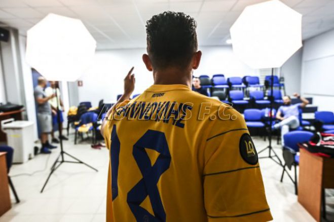 Στα ... παρασκήνια της επίσημης φωτογράφισης του Αστέρα - Απολαυστικό βίντεο!