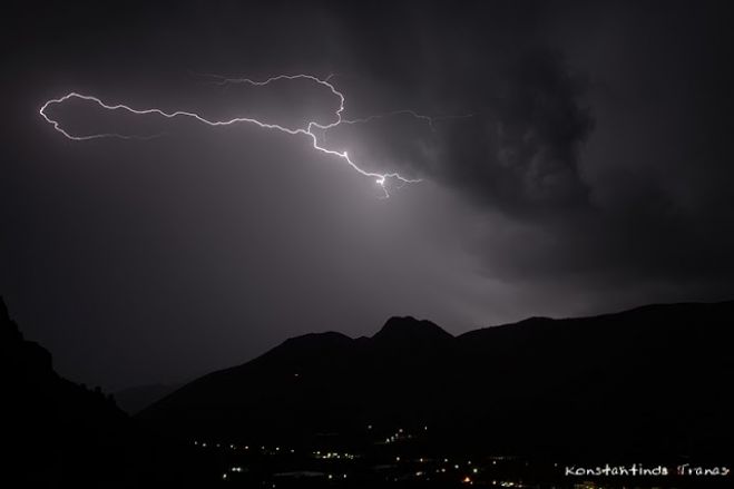 Ισχυρή καταιγίδα έπληξε τη Νότια Κυνουρία (εικόνες)