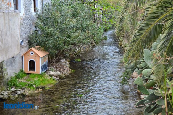 &Tau;&omicron; &delta;&iota;&kappa;ό &tau;&omicron;&upsilon;&sigmaf;... &laquo;&sigma;&pi;ί&tau;&iota;&raquo; &alpha;&pi;έ&kappa;&tau;&eta;&sigma;&alpha;&nu; &omicron;&iota; &pi;ά&pi;&iota;&epsilon;&sigmaf; &tau;&eta;&sigmaf; &Pi;&lambda;ά&kappa;&alpha;&sigmaf; &Lambda;&epsilon;&omega;&nu;&iota;&delta;ί&omicron;&upsilon;! (vd)