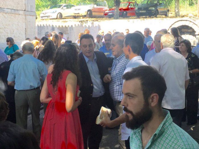 &Omicron; &Kappa;ώ&sigma;&tau;&alpha;&sigmaf; &Beta;&lambda;ά&sigma;&eta;&sigmaf; &sigma;&tau;&omicron; &mu;&iota;&kappa;&rho;ό &chi;&omega;&rho;&iota;ό &Mu;&epsilon;&theta;ύ&delta;&rho;&iota;&omicron; &gamma;&iota;&alpha; &tau;&eta; &gamma;&iota;&omicron;&rho;&tau;ή &tau;&omicron;&upsilon; &Alpha;&gamma;ί&omicron;&upsilon; &Pi;&alpha;&nu;&tau;&epsilon;&lambda;&epsilon;ή&mu;&omicron;&nu;&alpha; (&epsilon;&iota;&kappa;ό&nu;&epsilon;&sigmaf;)