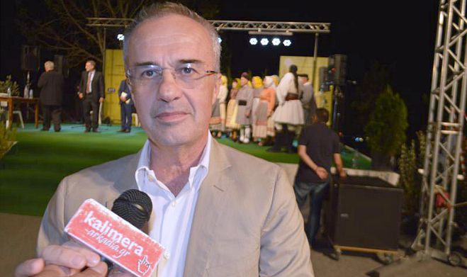 &Omicron; &delta;&eta;&mu;&omicron;&sigma;&iota;&omicron;&gamma;&rho;ά&phi;&omicron;&sigmaf; &Gamma;&iota;ά&nu;&nu;&eta;&sigmaf; &Pi;&omicron;&lambda;ί&tau;&eta;&sigmaf; &mu;&iota;&lambda;ά &sigma;&tau;&omicron; "&Kappa;&alpha;&lambda;&eta;&mu;έ&rho;&alpha; &Alpha;&rho;&kappa;&alpha;&delta;ί&alpha;"! (vd)