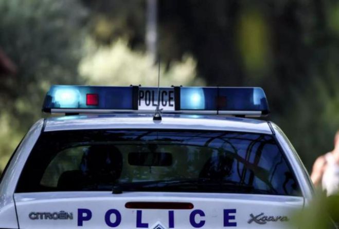 Πατέρας παράτησε 4χρονη στο αυτοκίνητο και πήγε σούπερ μάρκετ - Τη βρήκαν ημιλιπόθυμη