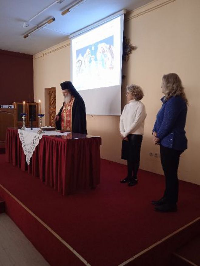 &Tau;&eta;&nu; &pi;&rho;&omega;&tau;&omicron;&chi;&rho;&omicron;&nu;&iota;ά&tau;&iota;&kappa;&eta; &pi;ί&tau;&alpha; &tau;&omicron;&upsilon; έ&kappa;&omicron;&psi;&epsilon; &tau;&omicron; &Kappa;&alpha;&tau;&eta;&chi;&eta;&tau;&iota;&kappa;ό &tau;&omicron;&upsilon; &Nu;&alpha;&omicron;ύ &Alpha;&gamma;ί&alpha;&sigmaf; &Beta;&alpha;&rho;&beta;ά&rho;&alpha;&sigmaf; (&epsilon;&iota;&kappa;ό&nu;&epsilon;&sigmaf;)