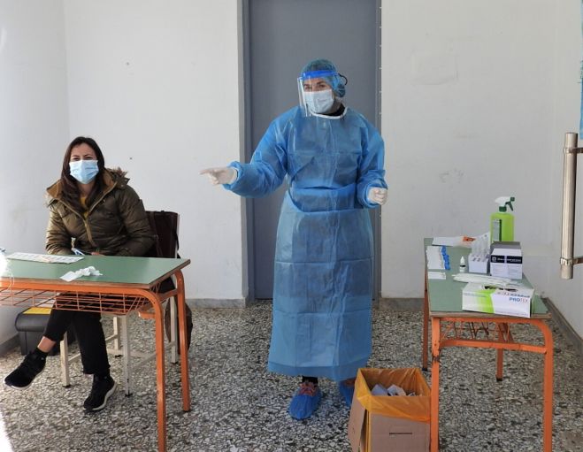&Delta;ύ&omicron; &theta;&epsilon;&tau;&iota;&kappa;ά &kappa;&rho;&omicron;ύ&sigma;&mu;&alpha;&tau;&alpha; covid &sigma;&tau;&eta; &Beta;&lambda;&alpha;&chi;έ&rho;&nu;&alpha; (&epsilon;&iota;&kappa;ό&nu;&epsilon;&sigmaf;)
