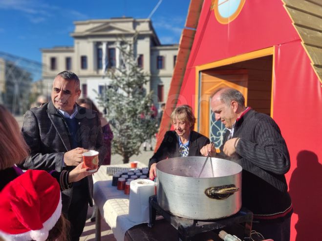 &Pi;&alpha;&rho;&alpha;&mu;&omicron;&nu;ή &Chi;&rho;&iota;&sigma;&tau;&omicron;&upsilon;&gamma;έ&nu;&nu;&omega;&nu; &mu;&epsilon; &tau;&sigma;&omicron;&upsilon;&kappa;&alpha;&lambda;ό&kappa;&alpha;&upsilon;&tau;&omicron; &sigma;&tau;&eta;&nu; &Tau;&rho;ί&pi;&omicron;&lambda;&eta;!
