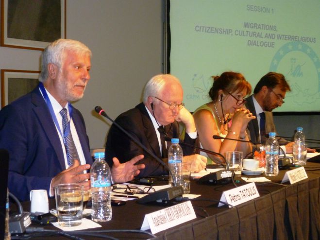 &laquo;&Epsilon;ί&mu;&alpha;&sigma;&tau;&epsilon; ό&lambda;&omicron;&iota; Έ&lambda;&lambda;&eta;&nu;&epsilon;&sigmaf;&raquo; &epsilon;ί&pi;&alpha;&nu; &Tau;&alpha;&tau;&omicron;ύ&lambda;&eta;&sigmaf; &kappa;&alpha;&iota; &Pi;&epsilon;&rho;&iota;&phi;&epsilon;&rho;&epsilon;&iota;ά&rho;&chi;&epsilon;&sigmaf; &tau;&eta;&sigmaf; &Mu;&epsilon;&sigma;&omicron;&gamma;&epsilon;ί&omicron;&upsilon; &alpha;&pi;ό &tau;&omicron; &Nu;&alpha;ύ&pi;&lambda;&iota;&omicron;!