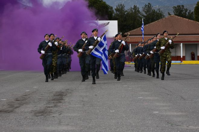 Νεοσύλλεκτοι ορκίστηκαν στο Διακλαδικό Κέντρο της 124 ΠΒΕ Τρίπολης (εικόνες)