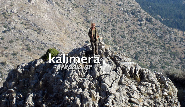 Η περίφημη «Χιονότρυπα» της Κανδήλας! (εικόνες)