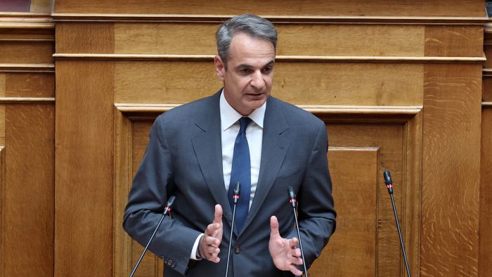 Μητσοτάκης κατά Τσίπρα: "Ζητά απεγνωσμένα να ξεπλυθεί"