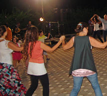 &Tau;&omicron; &alpha;&nu;&tau;ά&mu;&omega;&mu;&alpha; &tau;&omicron;&upsilon; &Chi;&omicron;&rho;&epsilon;&upsilon;&tau;&iota;&kappa;&omicron;ύ &Omicron;&mu;ί&lambda;&omicron;&upsilon; &Tau;&rho;ί&pi;&omicron;&lambda;&eta;&sigmaf; (video &amp; &epsilon;&iota;&kappa;ό&nu;&epsilon;&sigmaf;)!