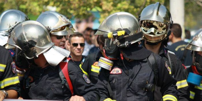 Ξεσηκώνονται οι πυροσβέστες της Πελοποννήσου για το νέο ειδικό μισθολόγιο