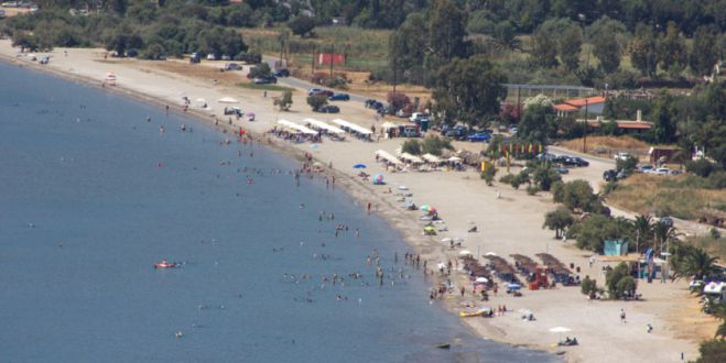 Η παραλία «Πόρτες» στην Κυνουρία (εικόνες)