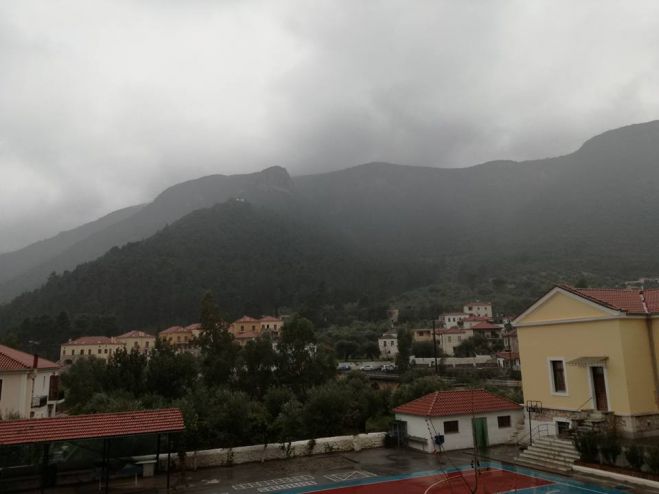 &Chi;&epsilon;&iota;&mu;&omega;&nu;&iota;ά&tau;&iota;&kappa;&omicron; &sigma;&kappa;&eta;&nu;&iota;&kappa;ό &sigma;&tau;&omicron; &Lambda;&epsilon;&omega;&nu;ί&delta;&iota;&omicron; (&epsilon;&iota;&kappa;ό&nu;&epsilon;&sigmaf;)
