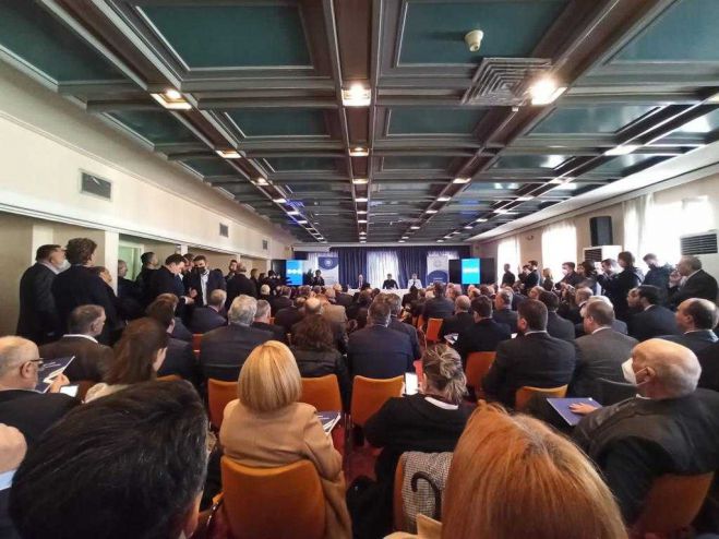 &Kappa;&upsilon;&beta;έ&rho;&nu;&eta;&sigma;&eta; | &Tau;&alpha; &alpha;&theta;&lambda;&eta;&tau;&iota;&kappa;ά έ&rho;&gamma;&alpha; &pi;&omicron;&upsilon; &alpha;&nu;&alpha;&kappa;&omicron;&iota;&nu;ώ&theta;&eta;&kappa;&alpha;&nu; &gamma;&iota;&alpha; &tau;&eta;&nu; &Alpha;&rho;&kappa;&alpha;&delta;ί&alpha;