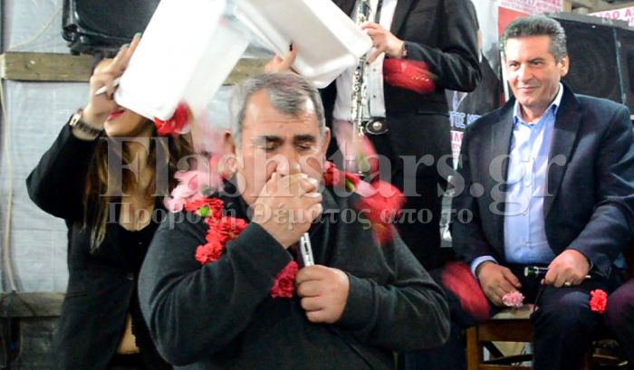 &Alpha;&pi;ί&sigma;&tau;&epsilon;&upsilon;&tau;&omicron;: Έ&pi;&alpha;&iota;&xi;&epsilon; &kappa;&lambda;&alpha;&rho;ί&nu;&omicron; &mu;&epsilon; &tau;&eta; ... &mu;ύ&tau;&eta; &tau;&omicron;&upsilon; &sigma;&epsilon; &pi;&alpha;&nu;&eta;&gamma;ύ&rho;&iota;! (vd)