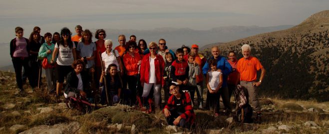 &Pi;&epsilon;&zeta;&omicron;&pi;&omicron;&rho;ί&alpha; &sigma;&tau;&omicron; &nu;ό&tau;&iota;&omicron; &Pi;ά&rho;&nu;&omega;&nu;&alpha; &alpha;&pi;ό &tau;&omicron;&upsilon;&sigmaf; &Tau;&sigma;ά&kappa;&omega;&nu;&epsilon;&sigmaf; &pi;&epsilon;&rho;&iota;&pi;&alpha;&tau;&eta;&tau;έ&sigmaf; (&epsilon;&iota;&kappa;ό&nu;&epsilon;&sigmaf;)