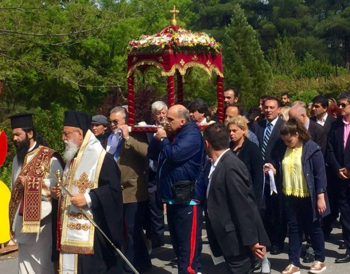 Η περιφορά του Επιταφίου στο παρεκκλήσι του Ψυχιατρείου (εικόνες)