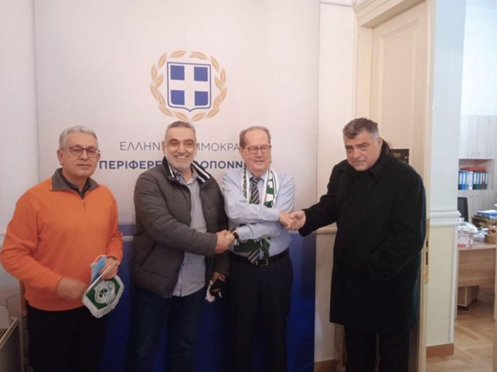 Κοντά στον Παναρκαδικό η Περιφέρεια | Σχεδιασμός για έργα βελτίωσης στο γήπεδο
