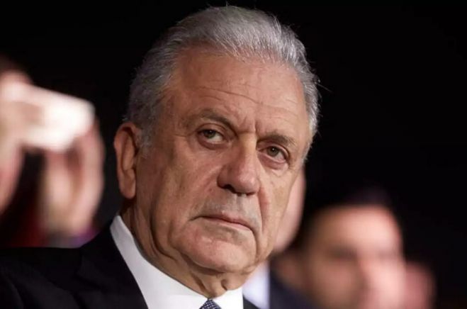 &Delta;&eta;&mu;ή&tau;&rho;&eta;&sigmaf; &Alpha;&beta;&rho;&alpha;&mu;ό&pi;&omicron;&upsilon;&lambda;&omicron;&sigmaf; | Έ&nu;&alpha;&sigmaf; &Alpha;&rho;&kappa;ά&sigmaf; &upsilon;&pi;&omicron;&psi;ή&phi;&iota;&omicron;&sigmaf; &gamma;&iota;&alpha; &tau;&eta;&nu; &theta;έ&sigma;&eta; &tau;&omicron;&upsilon; &epsilon;&iota;&delta;&iota;&kappa;&omicron;ύ &alpha;&pi;&epsilon;&sigma;&tau;&alpha;&lambda;&mu;έ&nu;&omicron;&upsilon; &tau;&eta;&sigmaf; &Epsilon;.&Epsilon;