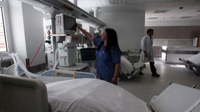 Υπ. Υγείας | Στα νοσοκομεία παραμένουν 49 ενήλικες εγκαυματίες και 4 παιδιά
