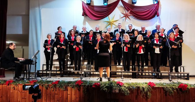 &Upsilon;&pi;έ&rho;&omicron;&chi;&omicron; &mu;&omicron;&upsilon;&sigma;&iota;&kappa;ό &beta;&rho;ά&delta;&upsilon; &sigma;&tau;&omicron; &Chi;&omicron;&rho;&omega;&delta;&iota;&alpha;&kappa;ό &Phi;&epsilon;&sigma;&tau;&iota;&beta;ά&lambda; &tau;&omicron;&upsilon; &Delta;ή&mu;&omicron;&upsilon; &Beta;ό&rho;&epsilon;&iota;&alpha;&sigmaf; &Kappa;&upsilon;&nu;&omicron;&upsilon;&rho;ί&alpha;&sigmaf; (&epsilon;&iota;&kappa;ό&nu;&epsilon;&sigmaf;)