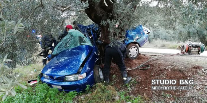 Τροχαίο με νεκρό στη Στέρνα | Τραυματίστηκαν μητέρα και παιδί (εικόνες)