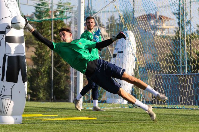 &Omicron; &Alpha;&sigma;&tau;έ&rho;&alpha;&sigmaf; &pi;&alpha;&rho;&alpha;&chi;ώ&rho;&eta;&sigma;&epsilon; &tau;&epsilon;&rho;&mu;&alpha;&tau;&omicron;&phi;ύ&lambda;&alpha;&kappa;&alpha; &sigma;&tau;&eta; &Mu;ί&lambda;&alpha;&nu;!