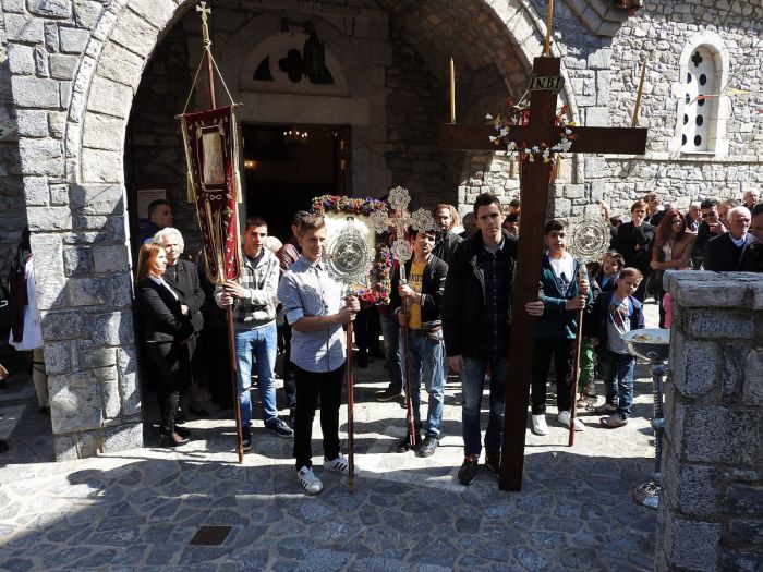 &Eta; &mu;&nu;ή&mu;&eta; &tau;&omicron;&upsilon; &Omicron;&sigma;ί&omicron;&upsilon; &Lambda;&epsilon;&omicron;&nu;&tau;ί&omicron;&upsilon; &theta;&alpha; &tau;&iota;&mu;&eta;&theta;&epsilon;ί &sigma;&tau;&eta; &Beta;&lambda;&alpha;&chi;έ&rho;&nu;&alpha;