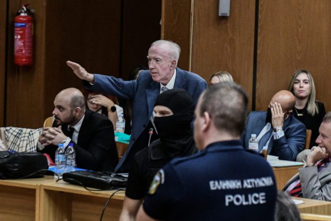 O &Kappa;ώ&sigma;&tau;&alpha;&sigmaf; &Pi;&lambda;&epsilon;ύ&rho;&eta;&sigmaf; &chi;&alpha;&iota;&rho;έ&tau;&eta;&sigma;&epsilon; &nu;&alpha;&zeta;&iota;&sigma;&tau;&iota;&kappa;ά &mu;έ&sigma;&alpha; &sigma;&tau;&omicron; &delta;&iota;&kappa;&alpha;&sigma;&tau;ή&rho;&iota;&omicron; &ndash; &Chi;&alpha;&mu;ό&sigmaf; &sigma;&tau;&eta;&nu; &alpha;ί&theta;&omicron;&upsilon;&sigma;&alpha;!
