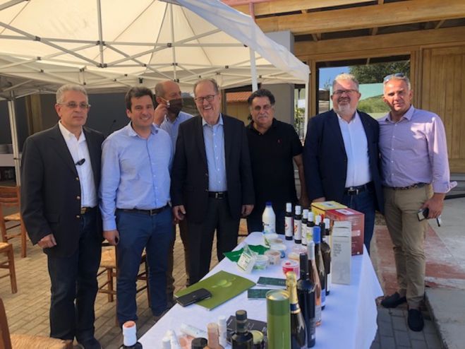 &Alpha;&rho;&kappa;&alpha;&delta;ί&alpha; | &Sigma;&upsilon;&nu;ά&nu;&tau;&eta;&sigma;&eta; &epsilon;&rho;&gamma;&alpha;&sigma;ί&alpha;&sigmaf; &mu;&epsilon; &epsilon;&pi;&epsilon;&nu;&delta;&upsilon;&tau;έ&sigmaf; &tau;&eta;&sigmaf; &mu;&epsilon;&tau;&alpha;&pi;&omicron;ί&eta;&sigma;&eta;&sigmaf; &epsilon;ί&chi;&epsilon; &omicron; &Pi;&epsilon;&rho;&iota;&phi;&epsilon;&rho;&epsilon;&iota;ά&rho;&chi;&eta;&sigmaf; &Pi;&epsilon;&lambda;&omicron;&pi;&omicron;&nu;&nu;ή&sigma;&omicron;&upsilon; &Pi;&alpha;&nu;&alpha;&gamma;&iota;ώ&tau;&eta;&sigmaf; &Nu;ί&kappa;&alpha;&sigmaf;