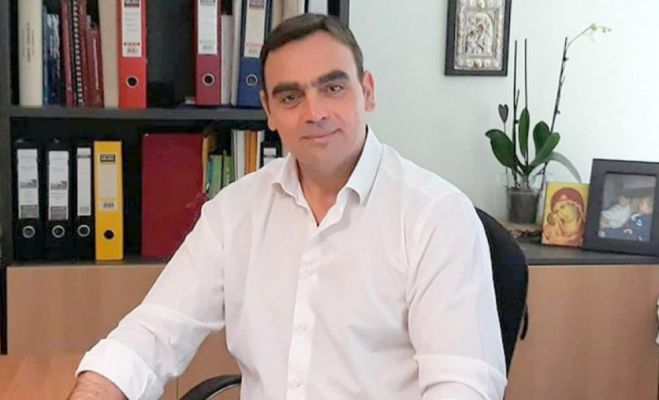 &Alpha;&upsilon;&tau;ό&sigmaf; &epsilon;ί&nu;&alpha;&iota; &omicron; &nu;έ&omicron;&sigmaf; &alpha;&nu;&alpha;&pi;&lambda;&eta;&rho;&omega;&tau;ή&sigmaf; &Pi;&epsilon;&rho;&iota;&phi;&epsilon;&rho;&epsilon;&iota;ά&rho;&chi;&eta;