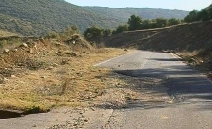 Ο Δήμος Τρίπολης ζητά να αποκατασταθούν τα προβλήματα στο δρόμο από Λίμνη προς Ορχομενό