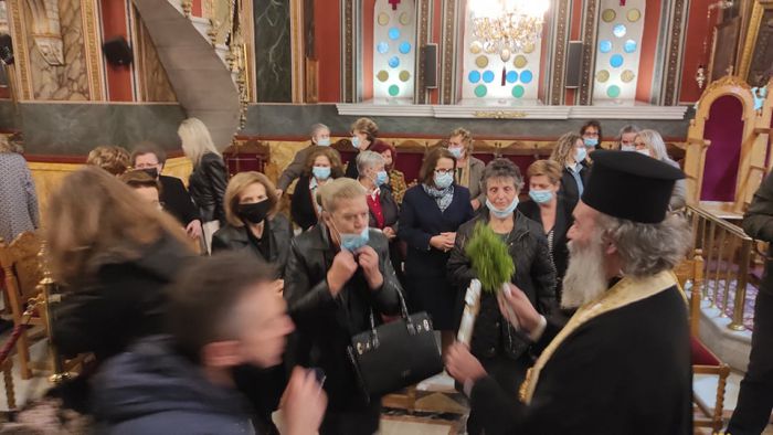 &Kappa;&upsilon;&rho;&iota;&alpha;&kappa;ή &tau;&omicron;&upsilon; &Sigma;&pi;&omicron;&rho;έ&omega;&sigmaf; &sigma;&tau;&eta;&nu; &Tau;&rho;ί&pi;&omicron;&lambda;&eta; (&epsilon;&iota;&kappa;ό&nu;&epsilon;&sigmaf;)