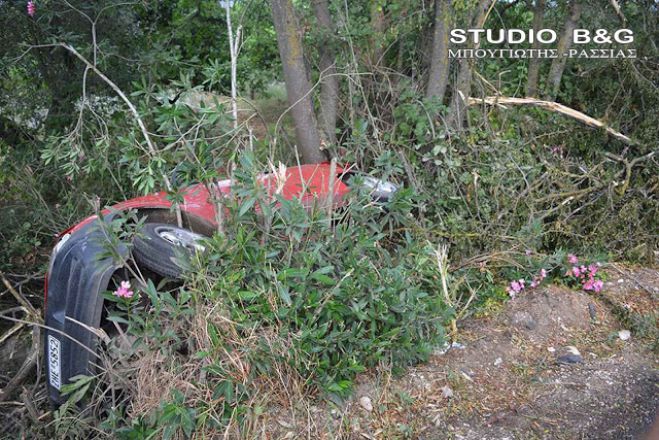 &Tau;&rho;&omicron;&chi;&alpha;ί&omicron; &alpha;&tau;ύ&chi;&eta;&mu;&alpha; &sigma;&tau;&omicron; &Nu;&alpha;&upsilon;&pi;&lambda;&iota;&omicron; (&epsilon;&iota;&kappa;ό&nu;&epsilon;&sigmaf;)