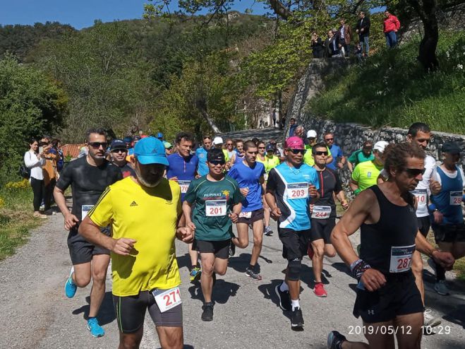 &Gamma;&omicron;&rho;&tau;&upsilon;&nu;ί&alpha; | &Mu;&epsilon;&gamma;ά&lambda;&eta; &sigma;&upsilon;&mu;&mu;&epsilon;&tau;&omicron;&chi;ή &sigma;&tau;&omicron;&nu; &alpha;&gamma;ώ&nu;&alpha; "&Theta;&epsilon;&omicron;&delta;&omega;&rho;ά&kappa;&epsilon;&iota;&alpha; 2019" (&epsilon;&iota;&kappa;ό&nu;&epsilon;&sigmaf;)