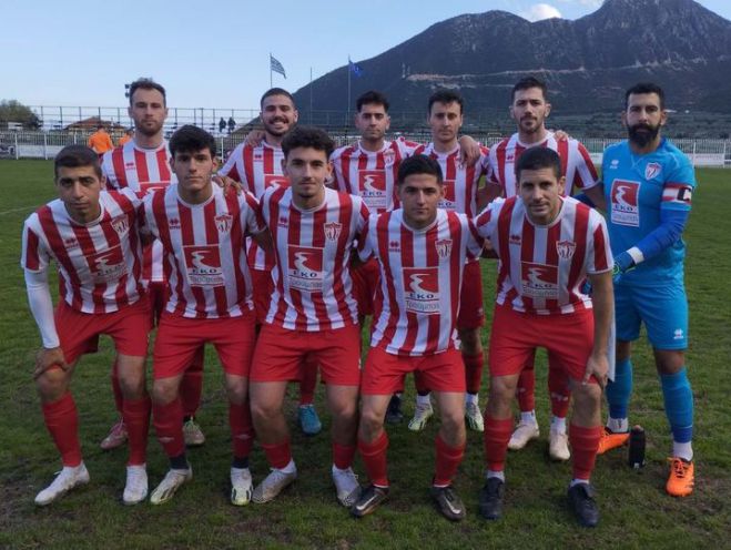 &Omicron; &Kappa;&rho;&epsilon;&beta;&beta;&alpha;&tau;ά&sigmaf; έ&delta;&omega;&sigma;&epsilon; &tau;&eta; &nu;ί&kappa;&eta; &sigma;&tau;&omicron; &Lambda;&epsilon;&omega;&nu;ί&delta;&iota;&omicron;