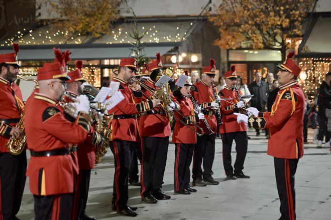 &Phi;&iota;&lambda;&alpha;&rho;&mu;&omicron;&nu;&iota;&kappa;ή &Delta;ή&mu;&omicron;&upsilon; &Tau;&rho;ί&pi;&omicron;&lambda;&eta;&sigmaf; | &Chi;&rho;&iota;&sigma;&tau;&omicron;&upsilon;&gamma;&epsilon;&nu;&nu;&iota;ά&tau;&iota;&kappa;&epsilon;&sigmaf; &mu;&epsilon;&lambda;&omega;&delta;ί&epsilon;&sigmaf; &tau;&eta;&nu; &pi;&alpha;&rho;&alpha;&mu;&omicron;&nu;ή &Pi;&rho;&omega;&tau;&omicron;&chi;&rho;&omicron;&nu;&iota;ά&sigmaf; &sigma;&tau;&eta;&nu; &pi;&lambda;&alpha;&tau;&epsilon;ί&alpha; Ά&rho;&epsilon;&omega;&sigmaf;