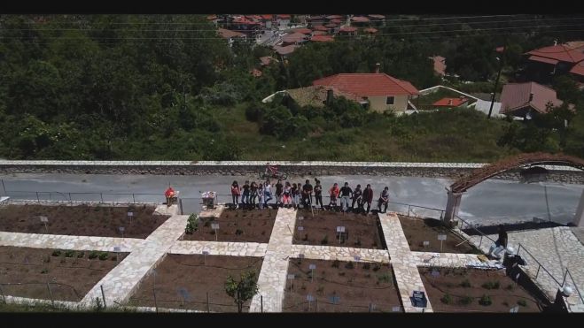 Ο Κήπος του Ιπποκράτη αναβιώνει από τα χέρια των παιδιών στο Βαλτεσινίκο Γορτυνίας (vd)