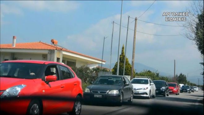 Ουρά χιλιομέτρων από αυτοκίνητα στο Ναύπλιο για το διήμερο της 25ης Μαρτίου (vd)