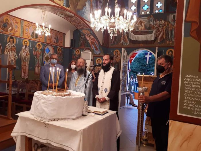 &Eta; &gamma;&iota;&omicron;&rho;&tau;ή &tau;&omicron;&upsilon; &Alpha;&gamma;ί&omicron;&upsilon; &Pi;&alpha;&nu;&tau;&epsilon;&lambda;ή&mu;&omicron;&nu;&alpha; &sigma;&tau;&eta; &Lambda;ί&mu;&nu;&eta; (&epsilon;&iota;&kappa;ό&nu;&epsilon;&sigmaf;)